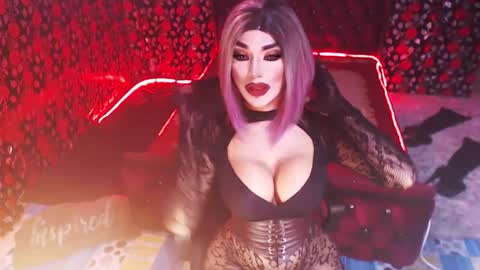 Snapshot of _hailyourqueenx chatting on 12/04/24, 12:41 GoDDess  Chloe online show from 12/04/24, 12:41