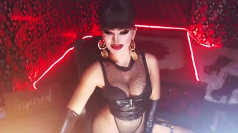 Snapshot of _hailyourqueenx chatting on 01/06/25, 05:59 GoDDess  Chloe online show from 01/06/25, 05:59