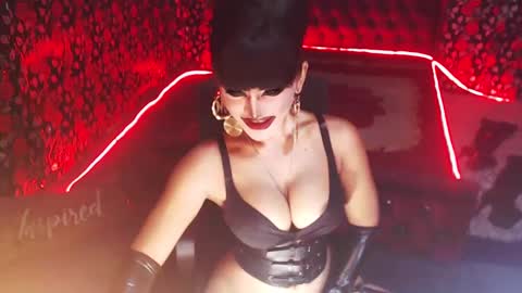 Snapshot of _hailyourqueenx chatting on 01/10/25, 07:32 GoDDess  Chloe online show from 01/10/25, 07:32