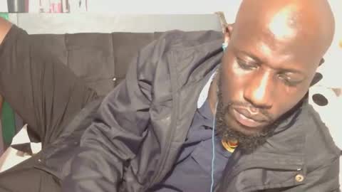 Snapshot of _hairlyboy chatting on 12/20/25, 07:21 _hairlyboy online show from 12/20/25, 07:21