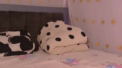 Snapshot of _hairlyboy chatting on 02/15/26, 06:10 _hairlyboy online show from 02/15/26, 06:10