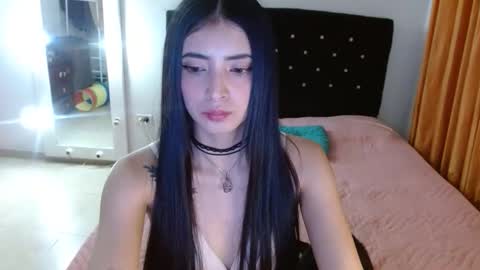 Snapshot of _hanna_69 chatting on 11/28/25, 02:36 Hanna online show from 11/28/25, 02:36