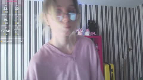 Snapshot of _hanna_moon_ chatting on 12/27/24, 09:17 Hannaolotl online show from 12/27/24, 09:17