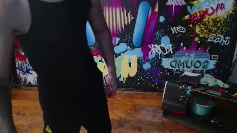 Snapshot of _happydayleon_ chatting on 09/13/25, 03:34 _happydayleon_ online show from 09/13/25, 03:34