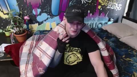 Snapshot of _happydayleon_ chatting on 09/23/25, 05:54 _happydayleon_ online show from 09/23/25, 05:54