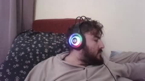  hasanhz.  online show from 12/03/25, 08:00