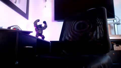 Snapshot of _heracles1 chatting on 02/19/25, 03:38 Heracles online show from 02/19/25, 03:38