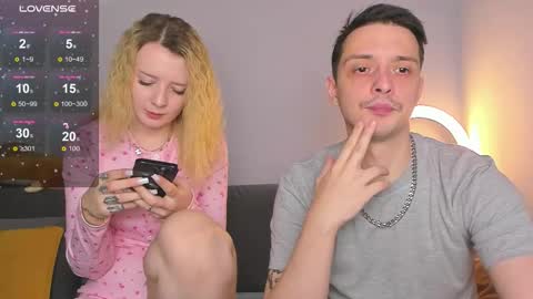 Snapshot of _hey_scarlett_ chatting on 10/05/25, 04:49 _hey_scarlett_ online show from 10/05/25, 04:49