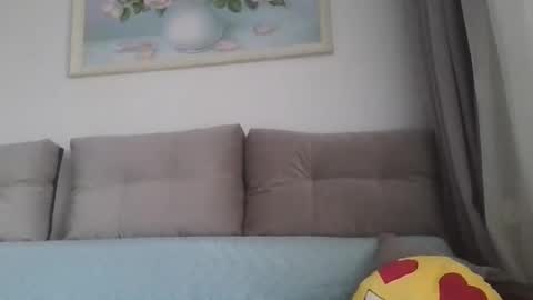 Snapshot of _hidden_frommymoom_ chatting on 04/20/26, 07:22 Criss4u online show from 04/20/26, 07:22