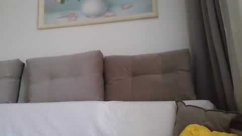 Snapshot of _hidden_frommymoom_ chatting on 04/24/26, 06:38 Criss4u online show from 04/24/26, 06:38
