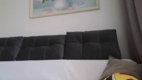 Snapshot of _hidden_frommymoom_ chatting on 05/04/26, 07:37 Criss4u online show from 05/04/26, 07:37