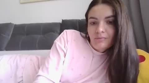 Snapshot of _hidden_frommymoom_ chatting on 05/05/26, 07:27 Criss4u online show from 05/05/26, 07:27
