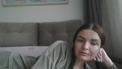 Snapshot of _hidden_frommymoom_ chatting on 05/21/26, 08:10 Criss4u online show from 05/21/26, 08:10