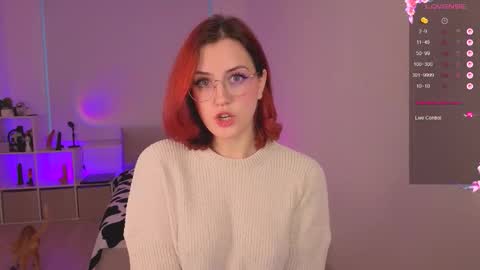 Snapshot of _holy_holes_ chatting on 10/10/25, 06:23 Anastasia online show from 10/10/25, 06:23