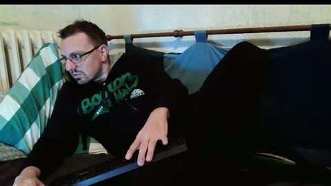 Manuel online show from 10/26/25, 11:16