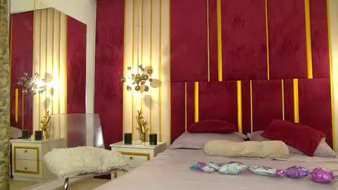 _hot_neighbour online show from 10/23/25, 04:23