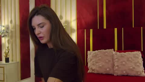 _hot_neighbour online show from 05/01/26, 03:33