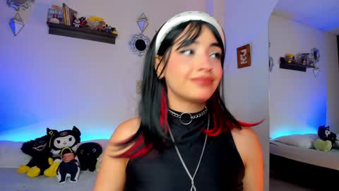 Snapshot of _hotpink chatting on 01/06/25, 10:47 Jenn  online show from 01/06/25, 10:47