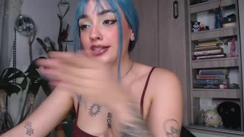 Snapshot of _hotpink chatting on 04/05/26, 12:08 Jenn online show from 04/05/26, 12:08