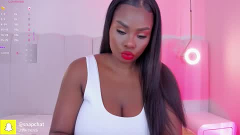 Snapshot of _huge_boobs_ebony chatting on 09/11/25, 07:58 Darlis online show from 09/11/25, 07:58