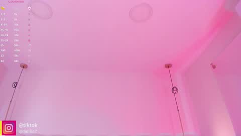 Snapshot of _huge_boobs_ebony chatting on 11/10/25, 07:46 Darlis online show from 11/10/25, 07:46