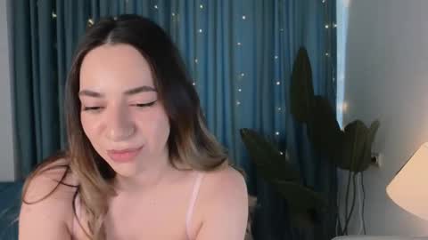 Snapshot of _ilona_holmes_ chatting on 02/09/25, 09:16 Ilona online show from 02/09/25, 09:16