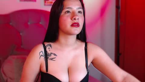 Snapshot of _im_liaa chatting on 07/16/26, 07:20 LIA online show from 07/16/26, 07:20