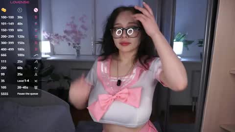 Emily online show from 04/12/26, 06:46