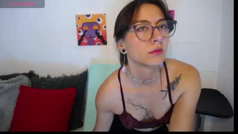 Snapshot of _ir1s_ chatting on 03/24/26, 12:15 _ir1s_ online show from 03/24/26, 12:15