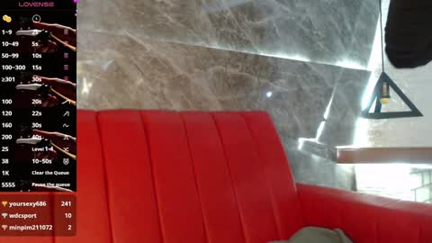 Snapshot of _isaabellaa chatting on 01/18/25, 05:26 Isa online show from 01/18/25, 05:26