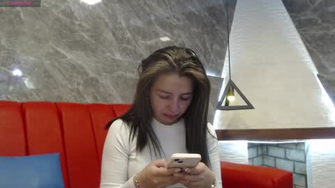 Snapshot of _isaabellaa chatting on 01/23/25, 11:26 Isa online show from 01/23/25, 11:26