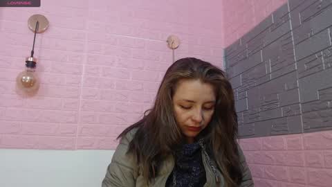 Snapshot of _isaabellaa chatting on 02/02/25, 12:13 Isa online show from 02/02/25, 12:13