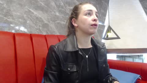 Snapshot of _isaabellaa chatting on 02/03/25, 11:20 Isa online show from 02/03/25, 11:20