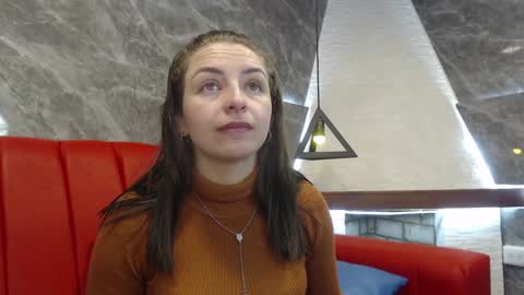 Snapshot of _isaabellaa chatting on 02/04/25, 11:27 Isa online show from 02/04/25, 11:27