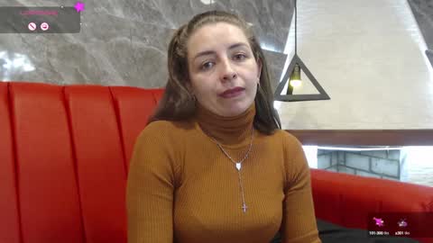 Snapshot of _isaabellaa chatting on 02/04/25, 02:32 Isa online show from 02/04/25, 02:32