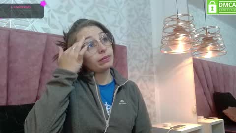 Snapshot of _isaabellaa chatting on 02/22/25, 12:08 Isa online show from 02/22/25, 12:08