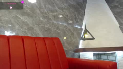 Snapshot of _isaabellaa chatting on 03/07/25, 11:07 Isa online show from 03/07/25, 11:07