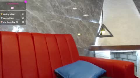 Snapshot of _isaabellaa chatting on 03/07/25, 02:12 Isa online show from 03/07/25, 02:12