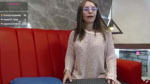 Snapshot of _isaabellaa chatting on 03/09/25, 02:32 Isa online show from 03/09/25, 02:32