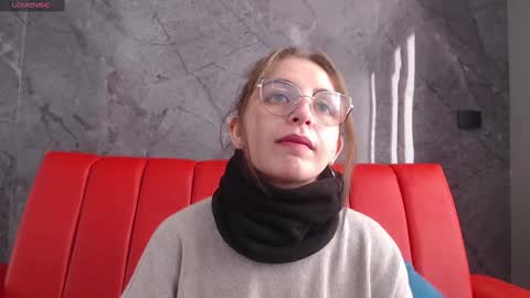 Snapshot of _isaabellaa chatting on 10/03/25, 02:14 Isa online show from 10/03/25, 02:14