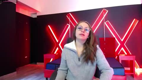 Snapshot of _isaabellaa chatting on 11/08/25, 05:01 Isa online show from 11/08/25, 05:01