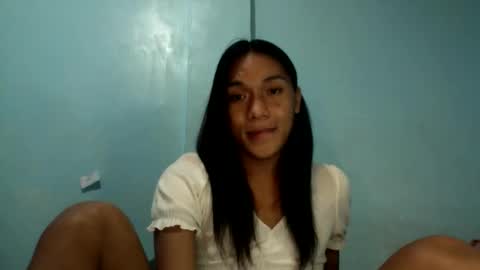 Snapshot of _iwantyourx chatting on 05/20/26, 11:11 KIA online show from 05/20/26, 11:11