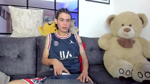 Snapshot of _jaay77 chatting on 01/13/25, 04:08 Jay online show from 01/13/25, 04:08