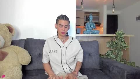 Snapshot of _jaay77 chatting on 02/26/25, 02:26 Jay online show from 02/26/25, 02:26