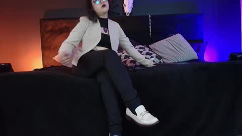 Miss Jade online show from 10/25/25, 12:02