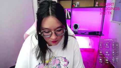 _jadee_p_ online show from 10/26/25, 02:06
