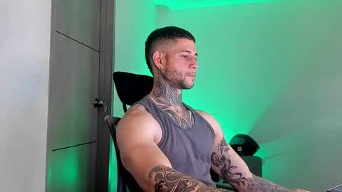 Snapshot of _jamesleandros chatting on 06/02/26, 03:41 jeison online show from 06/02/26, 03:41