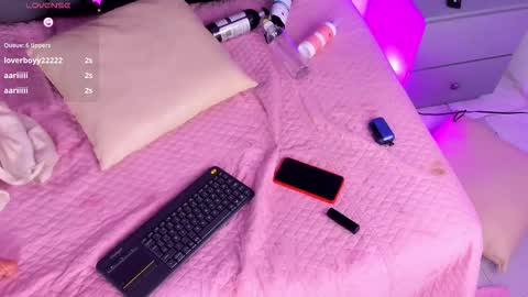 Snapshot of _jasmine_blush chatting on 09/14/25, 08:57 Jasmine online show from 09/14/25, 08:57