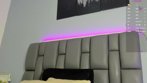 Snapshot of _jasmine_blush chatting on 10/19/25, 11:44 Jasmine online show from 10/19/25, 11:44