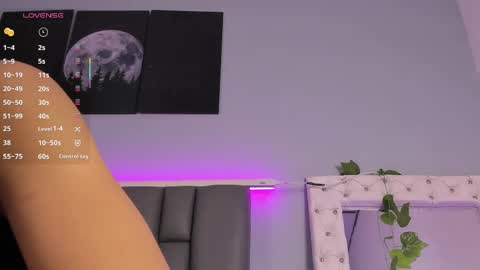 Snapshot of _jasmine_blush chatting on 10/29/25, 01:35 Jasmine online show from 10/29/25, 01:35